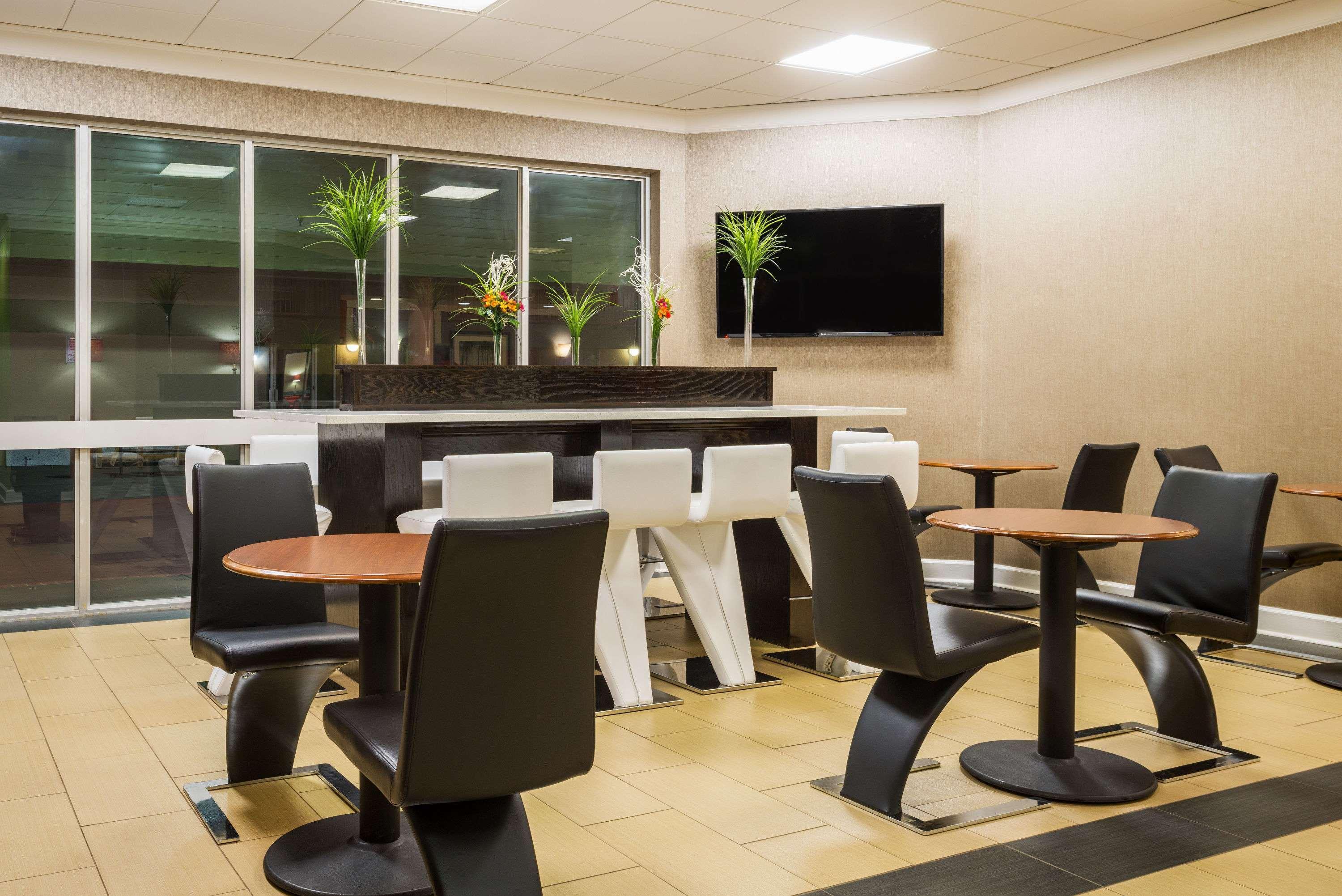 Super 8 By Wyndham Little Rock/Otter Creek Motel Екстериор снимка